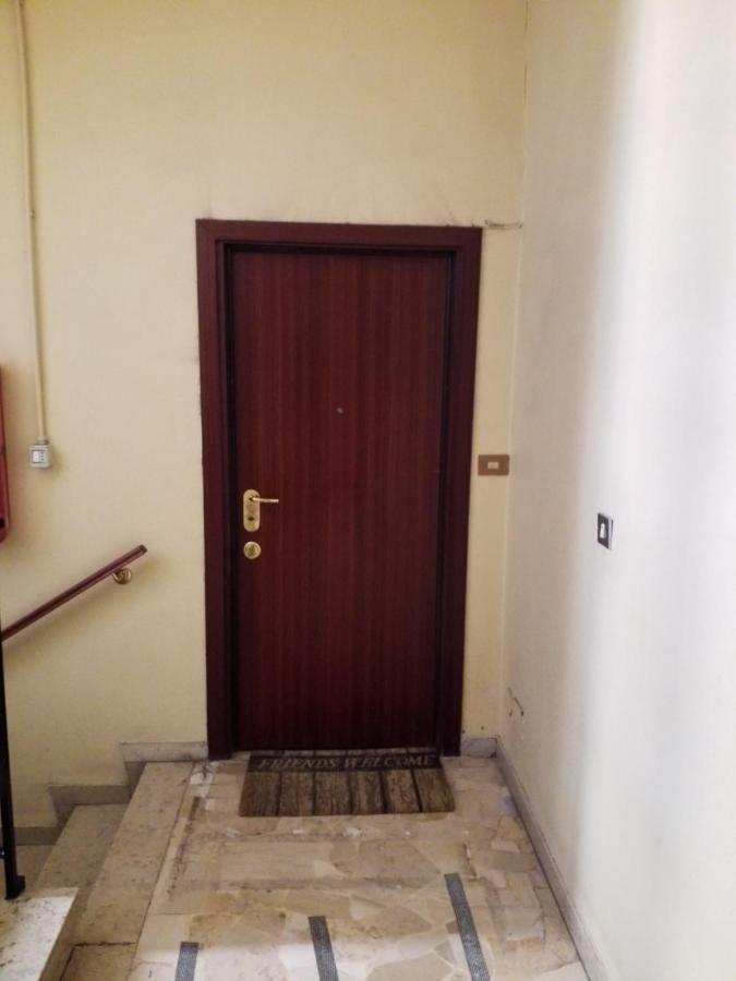 Cara Revello Hotel Milan Bagian luar foto